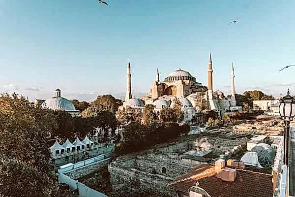 Ayasofya, İstanbul tarihi ve turistik yerler