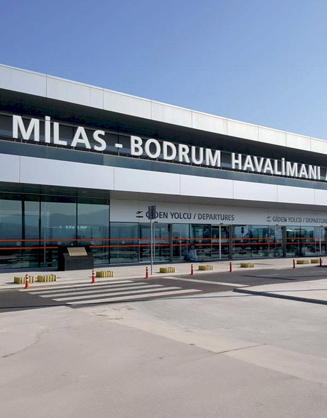 Milas Bodrum Havalimanı dıştan görünüm